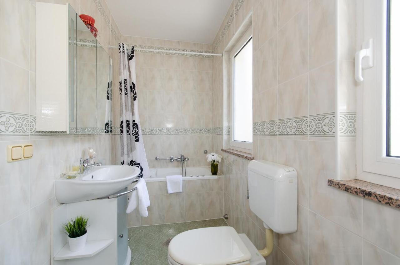 Villa Juliana Rovinj Exterior foto